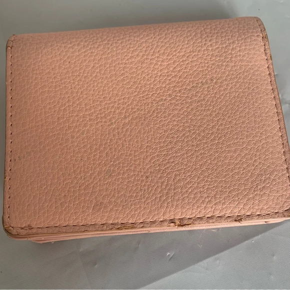 π΄ Retro-Style Pink Wallet with Palm Tree - Keep Your Essentials in Style! π΄ - Picture 6 of 10